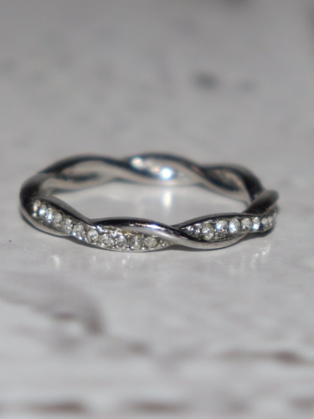 ✨ Silver Twisted CZ Band · Size 9 Interlocking twist design · Clear stones